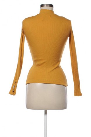 Dámska blúza Pull&Bear, Veľkosť M, Farba Hnedá, Cena  6,95 €