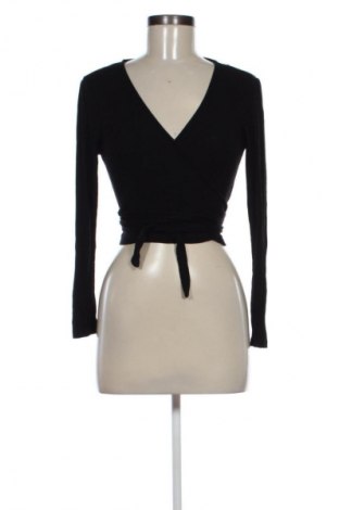 Dámská halenka Stradivarius, Velikost M, Barva Černá, Cena  241,00 Kč