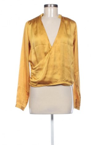 Damen Shirt Trend, Größe XS, Farbe Gelb, Preis 9,72 €