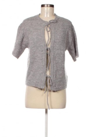 Damen Strickjacke Gina Tricot, Größe S, Farbe Grau, Preis € 43,99