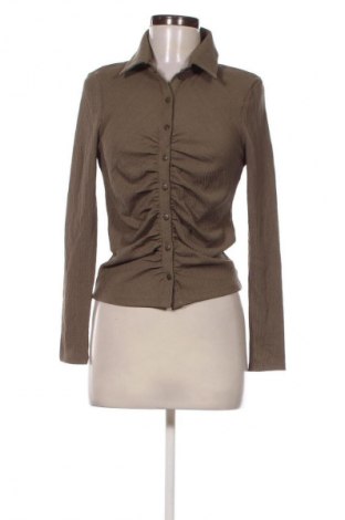 Damen Strickjacke Pigalle, Größe M, Farbe Grün, Preis 20,99 €
