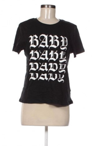 Γυναικείο t-shirt Fb Sister, Μέγεθος M, Χρώμα Μαύρο, Τιμή 17,99 €