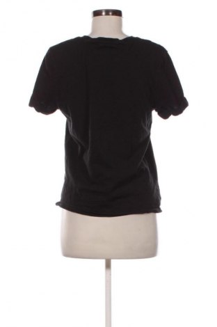 Γυναικείο t-shirt Guess, Μέγεθος L, Χρώμα Μαύρο, Τιμή 20,99 €