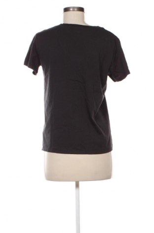Tricou de femei Levi's, Mărime M, Culoare Negru, Preț 210,99 Lei