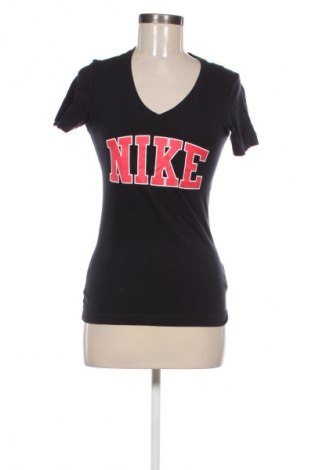 Női póló Nike, Méret S, Szín Fekete, Ár 5 400 Ft