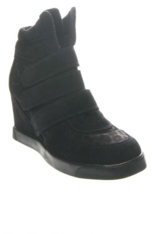 Damskie botki Catwalk, Rozmiar 38, Kolor Czarny, Cena 609,20 zł
