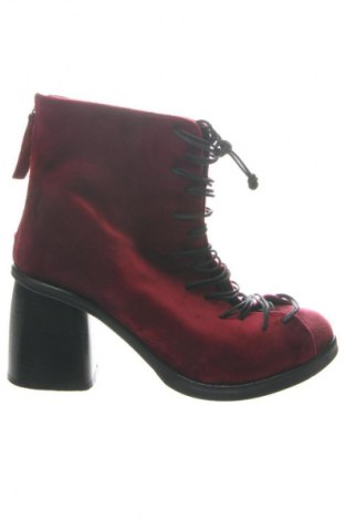 Damen Stiefeletten Mat, Größe 37, Farbe Rot, Preis 103,99 €