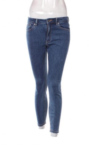 Damskie jeansy ASOS, Rozmiar S, Kolor Niebieski, Cena 134,99 zł
