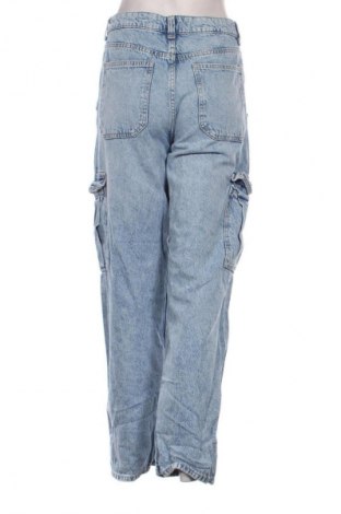 Blugi de femei Bershka, Mărime M, Culoare Albastru, Preț 98,99 Lei