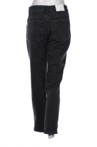 Dámske džínsy  Bershka, Veľkosť M, Farba Sivá, Cena  14,77 €