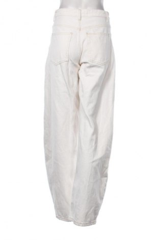 Női farmernadrág Bershka, Méret S, Szín Fehér, Ár 5 800 Ft