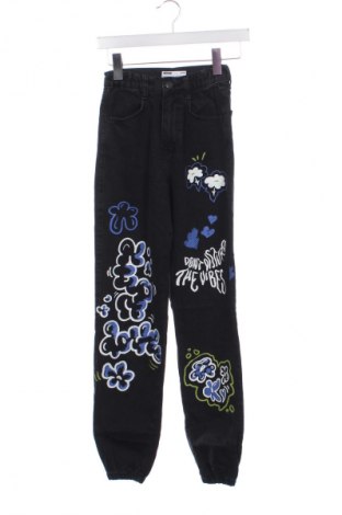 Női farmernadrág Bershka, Méret XXS, Szín Fekete, Ár 5 776 Ft