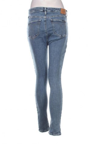 Blugi de femei Calvin Klein Jeans, Mărime L, Culoare Albastru, Preț 230,99 Lei
