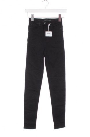 Blugi de femei Cropp, Mărime XXS, Culoare Negru, Preț 316,99 Lei