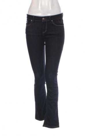 Дамски дънки Cross Jeans, Размер S, Цвят Син, Цена 29,99 лв.
