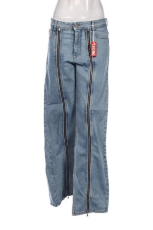 Dámske džínsy  Diesel, Veľkosť M, Farba Modrá, Cena  131,98 €