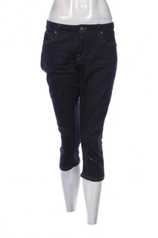 Дамски дънки Edc By Esprit, Размер XXL, Цвят Син, Цена 40,89 лв.