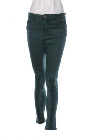 Damskie jeansy F&F, Rozmiar M, Kolor Zielony, Cena 66,67 zł
