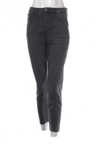 Damen Jeans Hollister, Größe S, Farbe Grau, Preis 28,99 €