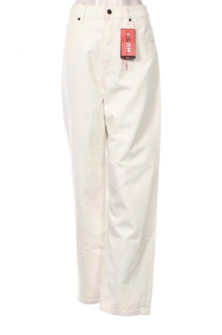 Damskie jeansy Hugo Boss, Rozmiar M, Kolor Biały, Cena 834,99 zł