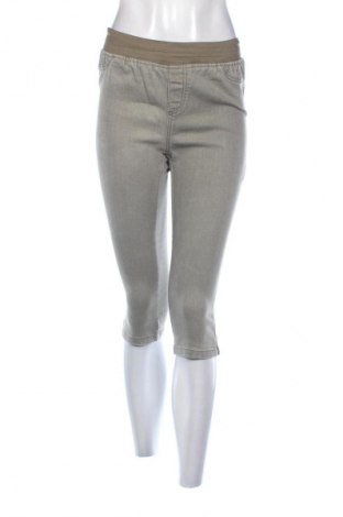 Damen Jeans Janina, Größe M, Farbe Grün, Preis 14,77 €