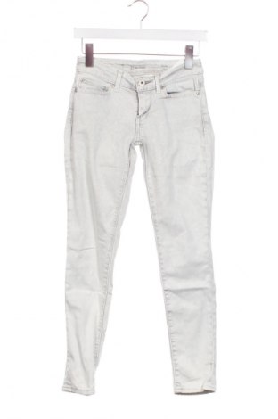 Γυναικείο Τζίν Levi's, Μέγεθος XS, Χρώμα Γκρί, Τιμή 38,36 €