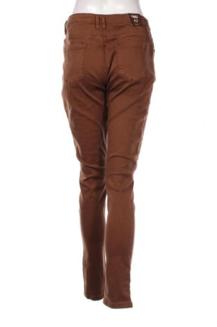 Damen Jeans Norfy, Größe L, Farbe Braun, Preis € 32,99