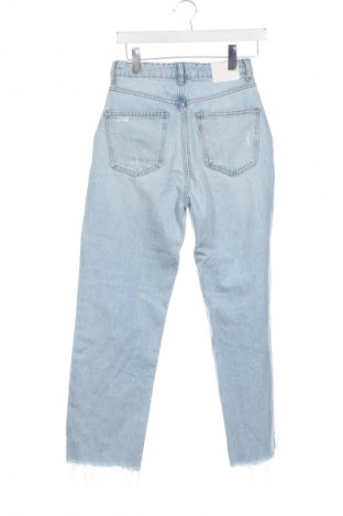 Damskie jeansy Pull&Bear, Rozmiar S, Kolor Niebieski, Cena 76,37 zł