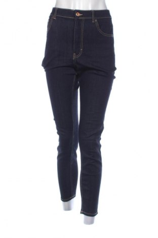 Damskie jeansy Pull&Bear, Rozmiar M, Kolor Niebieski, Cena 66,39 zł