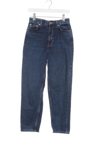Damskie jeansy Pull&Bear, Rozmiar XS, Kolor Niebieski, Cena 67,00 zł