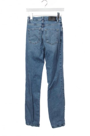 Dámske džínsy  Stradivarius, Veľkosť XS, Farba Modrá, Cena  14,83 €