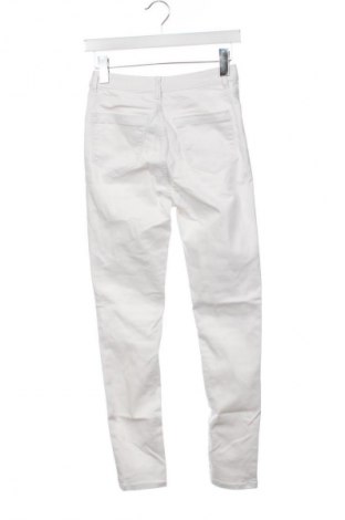 Damen Jeans Terranova, Größe S, Farbe Weiß, Preis € 15,00