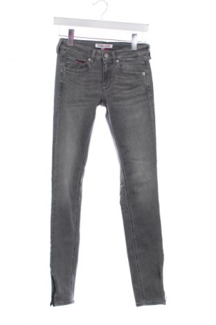 Γυναικείο Τζίν Tommy Jeans, Μέγεθος XS, Χρώμα Γκρί, Τιμή 112,99 €