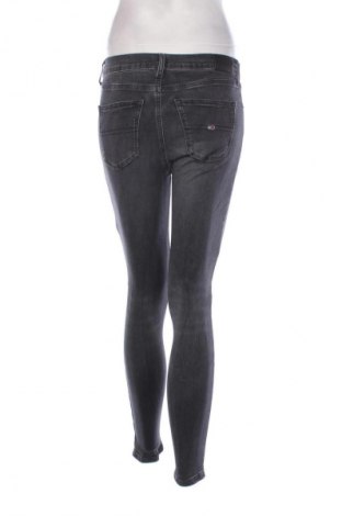 Damen Jeans Tommy Jeans, Größe S, Farbe Grau, Preis 119,99 €