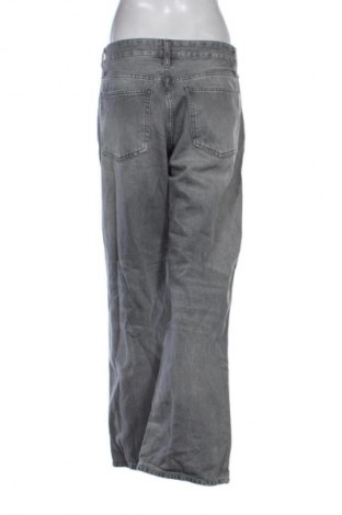 Blugi de femei Zara, Mărime M, Culoare Gri, Preț 112,99 Lei