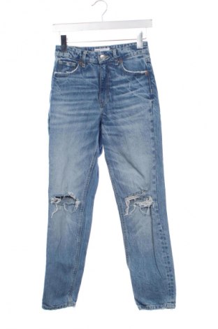 Дамски дънки Zara, Размер XS, Цвят Син, Цена 40,20 лв.