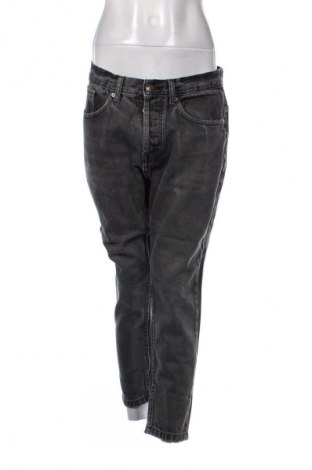 Дамски дънки Zara, Размер L, Цвят Сив, Цена 27,37 лв.