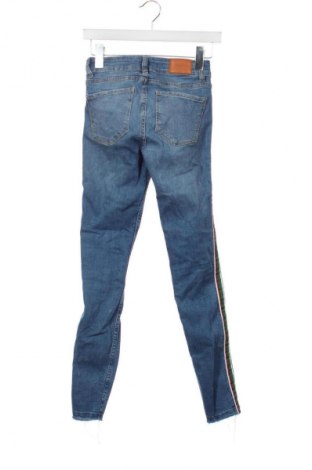 Blugi de femei Zara Trafaluc, Mărime XS, Culoare Albastru, Preț 72,03 Lei