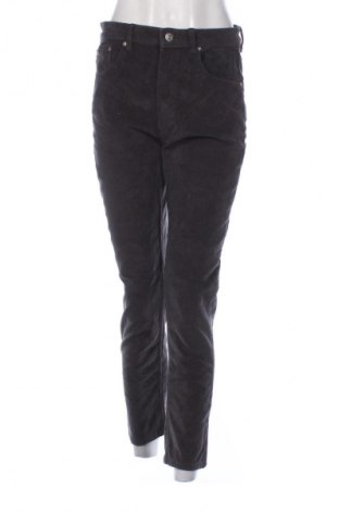 Damen Cordhose Pull&Bear, Größe M, Farbe Grau, Preis € 14,91