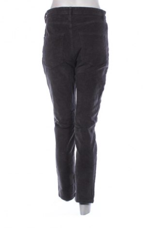 Damen Cordhose Pull&Bear, Größe M, Farbe Grau, Preis € 14,91
