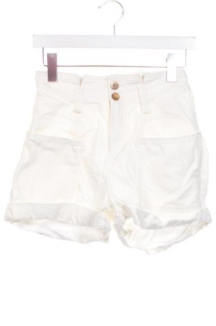 Damen Shorts Bershka, Größe XS, Farbe Weiß, Preis 9,72 €