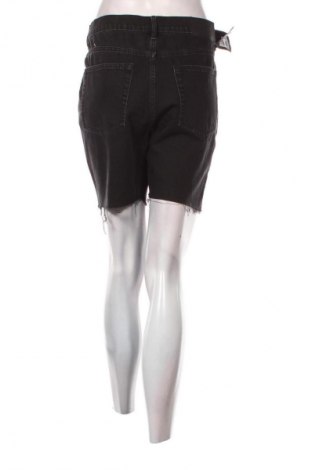Pantaloni scurți de femei Cheap Monday, Mărime XL, Culoare Gri, Preț 261,99 Lei
