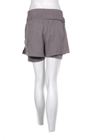Damen Shorts Crane, Größe M, Farbe Grau, Preis 13,99 €