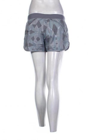 Pantaloni scurți de femei Flair, Mărime S, Culoare Multicolor, Preț 50,00 Lei