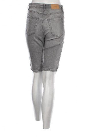 Női rövidnadrág H&M, Méret M, Szín Szürke, Ár 4 939 Ft