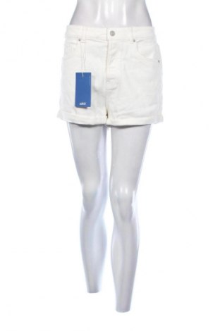 Damen Shorts JJXX, Größe M, Farbe Weiß, Preis € 46,65
