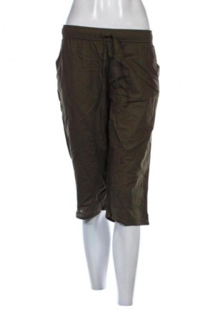 Pantaloni scurți de femei Janina, Mărime L, Culoare Verde, Preț 52,99 Lei