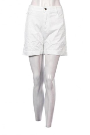 Pantaloni scurți de femei Max&liu, Mărime L, Culoare Alb, Preț 52,99 Lei