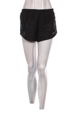 Pantaloni scurți de femei Nike, Mărime S, Culoare Negru, Preț 115,99 Lei