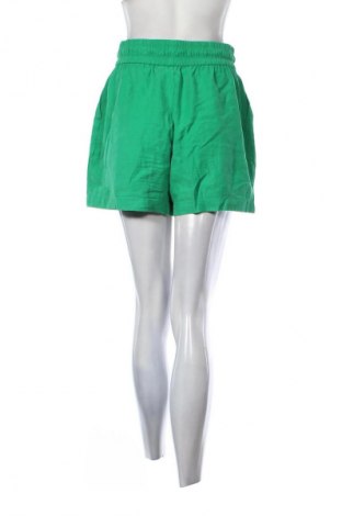 Damen Shorts Reserved, Größe M, Farbe Grün, Preis € 9,74